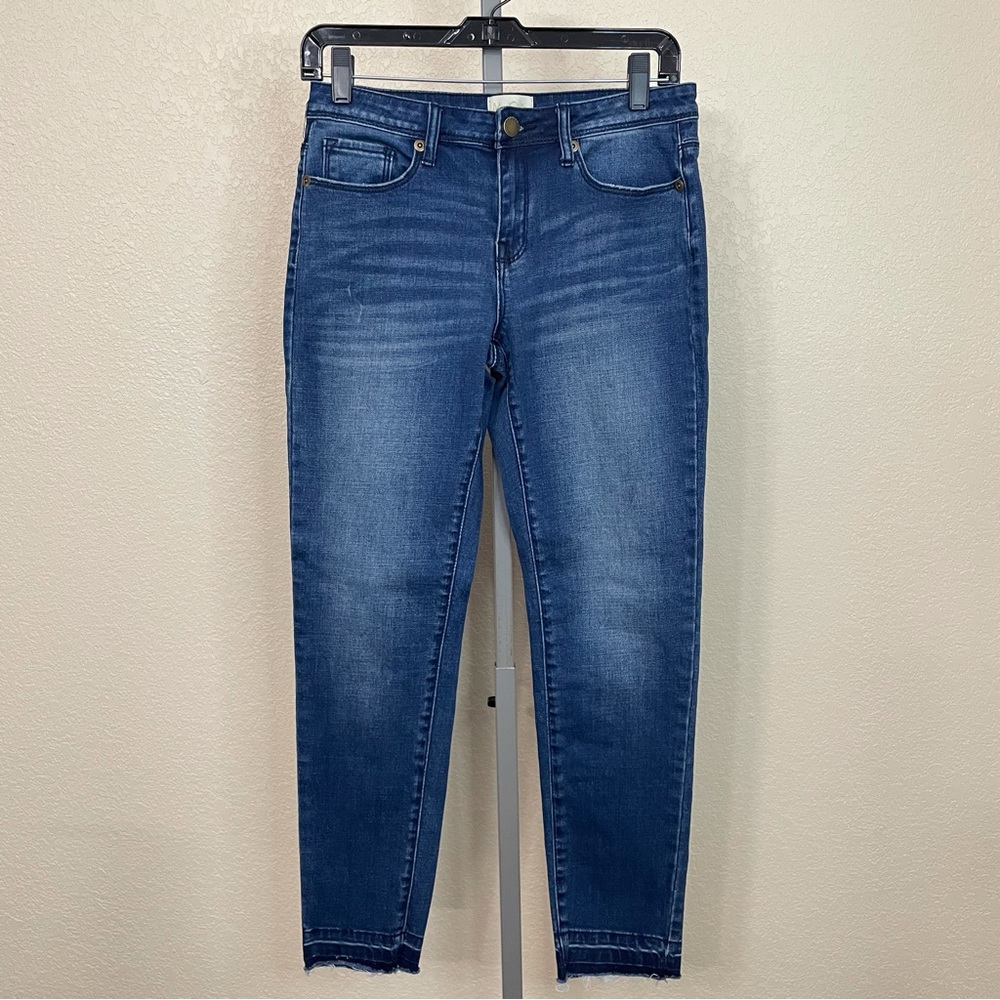 ModCloth Midrise Medium Wash Blue Released Hem Skinny Jeans Size Medium 6/8